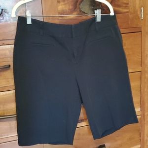 INC very black women's shorts 12 very slick tailoring pockets and zip flat